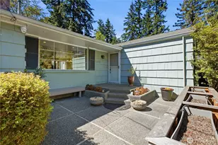 13041 25th Ave NE, Seattle, WA 98125 - Photo 2