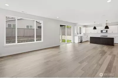 9318 71st Avenue E #11, Puyallup, WA 98371 - Photo 8