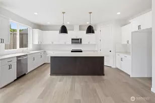 9318 71st Ave E, Puyallup, WA 98371 - Photo 10