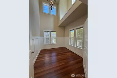 2593 22nd Avenue NE, Issaquah, WA 98029 - Photo 2