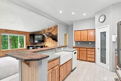 295 Casey Road, Castle Rock, WA 98611 - Photo 10