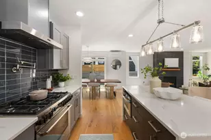 10240 40th Ave SW, Seattle, WA 98146 - Photo 12