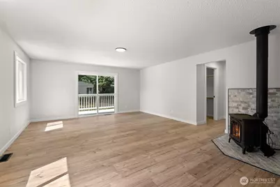 1215 Hall Street SE, Lacey, WA 98503 - Photo 14