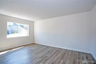 3574 S Crandall Ln, Tacoma, WA 98418 - Photo 4