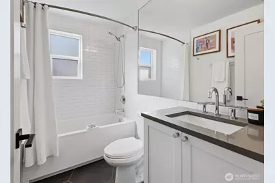 2415 NE 77th Street, Seattle, WA 98115 - Photo 20