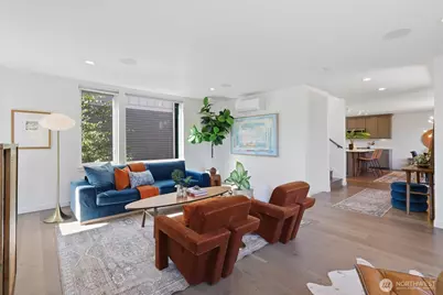 2415 NE 77th Street, Seattle, WA 98115 - Photo 4