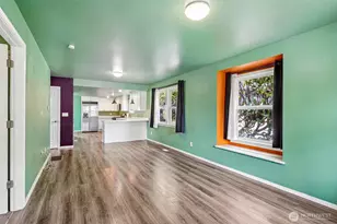 811 S 88th St, Tacoma, WA 98444 - Photo 6