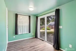 811 S 88th St, Tacoma, WA 98444 - Photo 8
