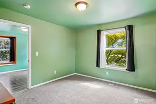 811 S 88th St, Tacoma, WA 98444 - Photo 18