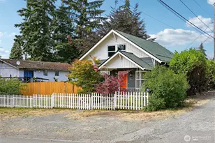811 S 88th St, Tacoma, WA 98444 - Photo 2