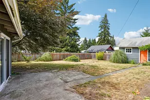 811 S 88th St, Tacoma, WA 98444 - Photo 30