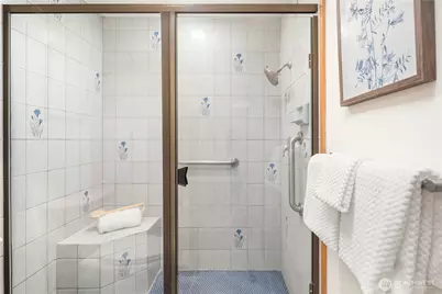 6121 NE 175th Street #A308, Kenmore, WA 98028 - Photo 26