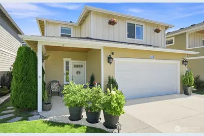 613 Stacey Place, Sedro Woolley, WA 98284 - Photo 2