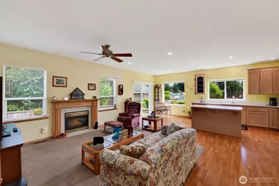 12319 203rd Avenue Ct E, Bonney Lake, WA 98391 - Photo 8