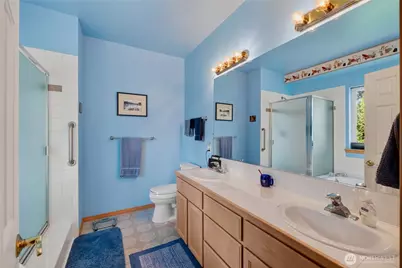 12319 203rd Avenue Ct E, Bonney Lake, WA 98391 - Photo 26