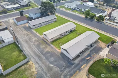 1137 1139 Cascade Avenue, Moses Lake, WA 98837 - Photo 1