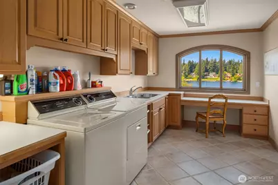 8833 NE 36th Street, Yarrow Point, WA 98004 - Photo 28