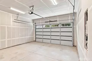 9937 Barnes Ln S, Tacoma, WA 98444 - Photo 32