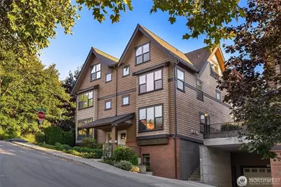 303 Bellevue Way SE, Bellevue, WA 98004 - Photo 2