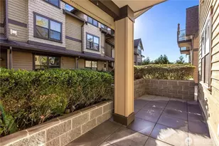 303 Bellevue Way SE, Bellevue, WA 98004 - Photo 14