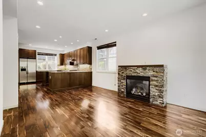 303 Bellevue Way SE, Bellevue, WA 98004 - Photo 8