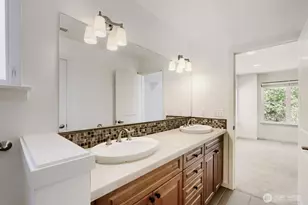 303 Bellevue Way SE, Bellevue, WA 98004 - Photo 20