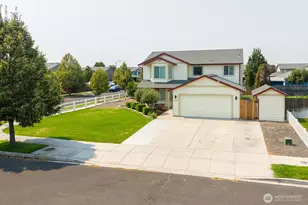1916 Allen Ave, Moses Lake, WA 98837 - Photo 2