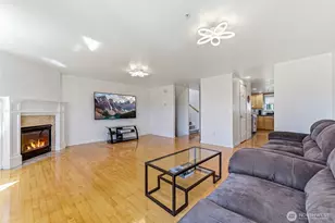7009 42nd Ave S, Seattle, WA 98118 - Photo 4