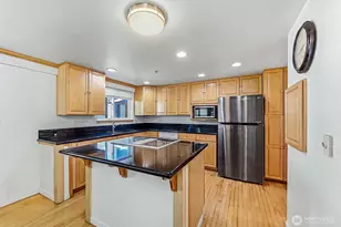 7009 42nd Ave S, Seattle, WA 98118 - Photo 8