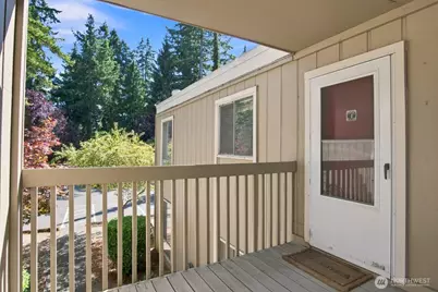 4801 180th Street SW #B205, Lynnwood, WA 98037 - Photo 2