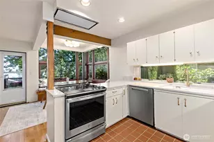 508 Randolph Ave, Seattle, WA 98122 - Photo 10