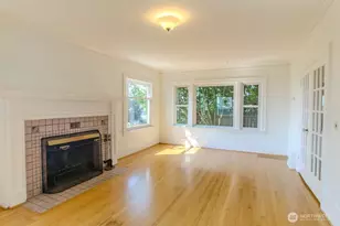 2540 11th Ave W, Seattle, WA 98119 - Photo 6