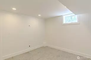 2540 11th Ave W, Seattle, WA 98119 - Photo 26
