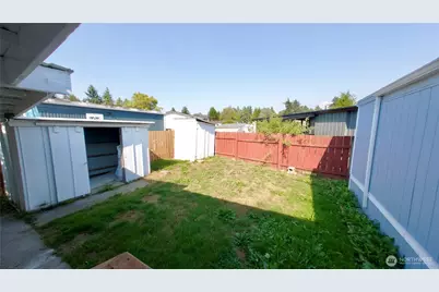 2392 Douglas Rd #4, Ferndale, WA 98248 - Photo 10