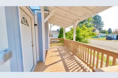 2392 Douglas Rd #4, Ferndale, WA 98248 - Photo 2