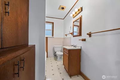 4153 39th Avenue SW, Seattle, WA 98116 - Photo 10