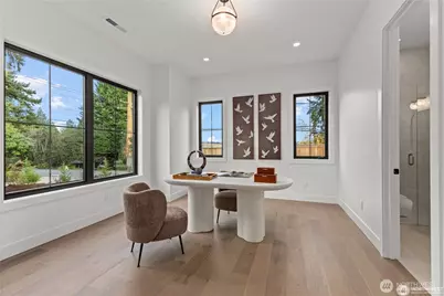 10789 SE 10th Street, Bellevue, WA 98004 - Photo 16