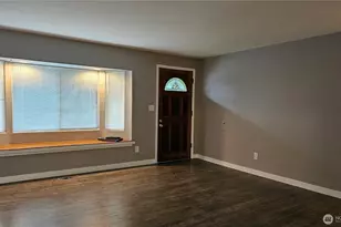 12828 111th Ave NE, Kirkland, WA 98034 - Photo 2