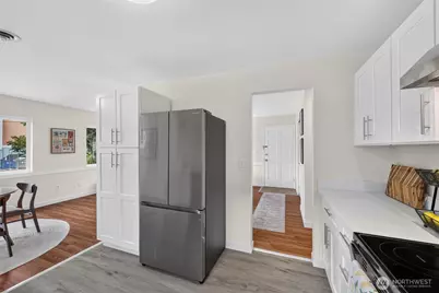 4042 5th Avenue NE, Seattle, WA 98105 - Photo 16