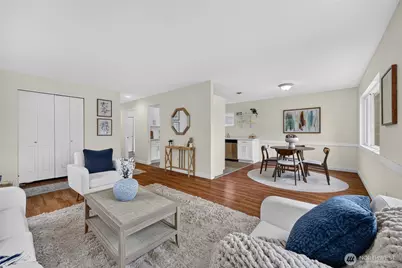 4042 5th Avenue NE, Seattle, WA 98105 - Photo 8