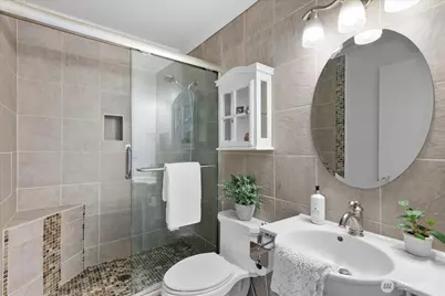13265 15th Avenue NE #B10, Seattle, WA 98125 - Photo 16