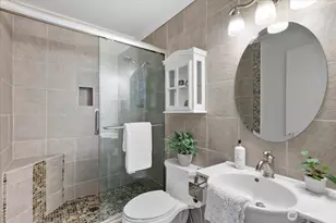 13265 15th Ave NE, Seattle, WA 98125 - Photo 16
