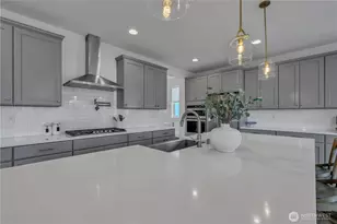 27066 Smt Pk Wy SE, Maple Valley, WA 98038 - Photo 10