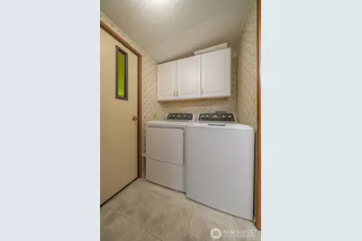 17336 Woodcrest Drive NE, Bothell, WA 98011 - Photo 16