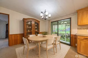 17336 Woodcrest Dr NE, Bothell, WA 98011 - Photo 10