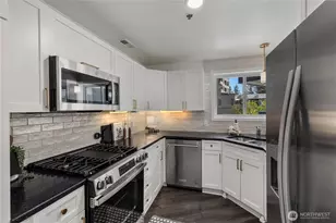 9039 NE Juanita Dr, Kirkland, WA 98034 - Photo 6
