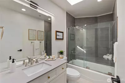 9039 NE Juanita Drive #307, Kirkland, WA 98034 - Photo 28