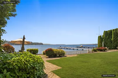 9039 NE Juanita Drive #307, Kirkland, WA 98034 - Photo 4