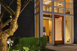 1215 Warren Ave N, Seattle, WA 98109 - Photo 40