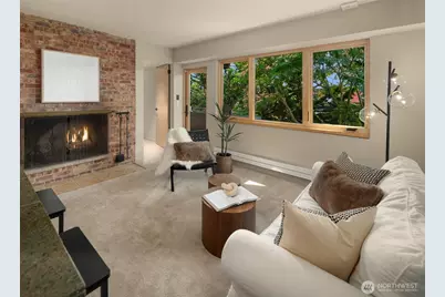 1215 Warren Avenue N, Seattle, WA 98109 - Photo 34